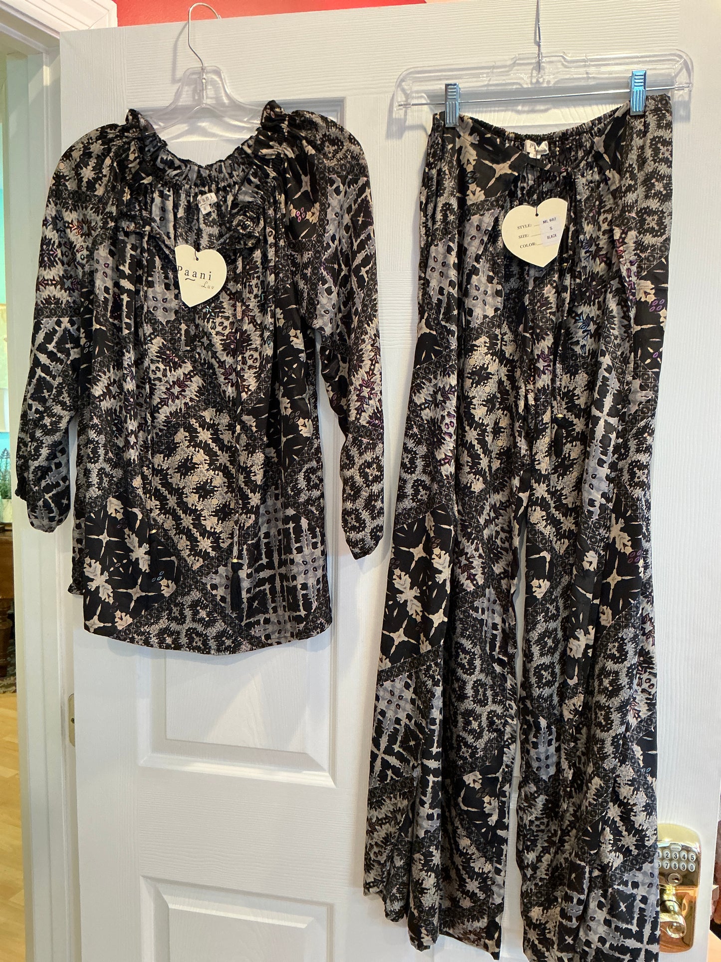 Flowy Two Piece Set - Black