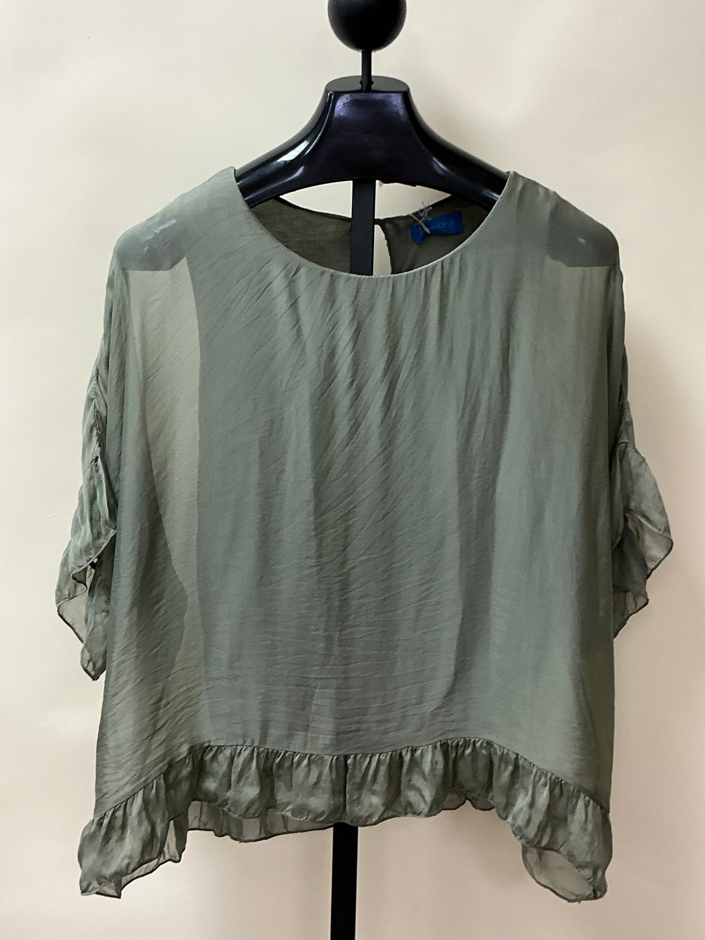 RUFFLE SILK TOP