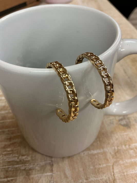 GOLD CHAIN EARRING