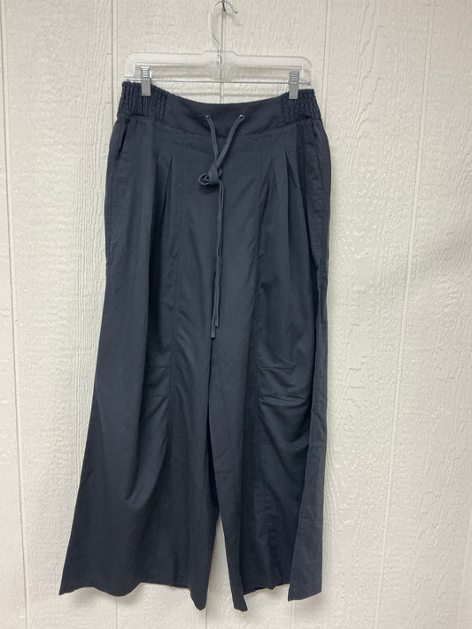 PLEATED SIDE SMOCK WIDE LEG PANT