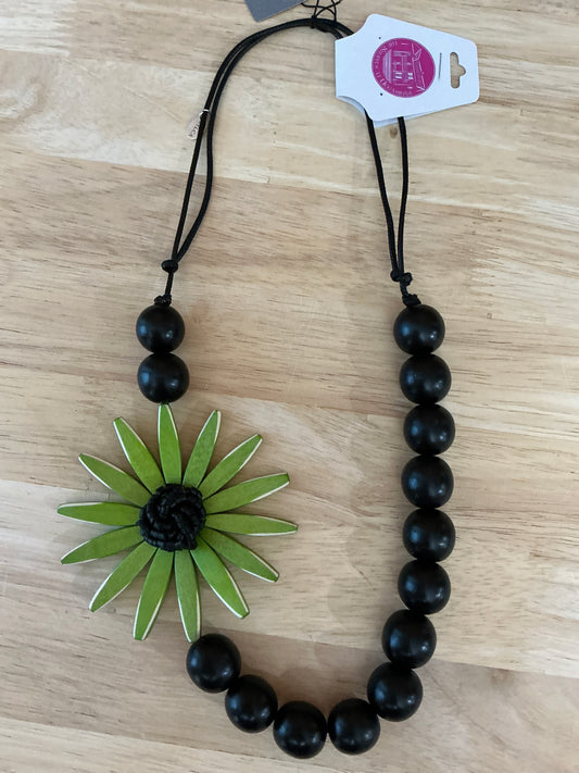 CHUNKY GREEN FLOWER STATEMENT NCK