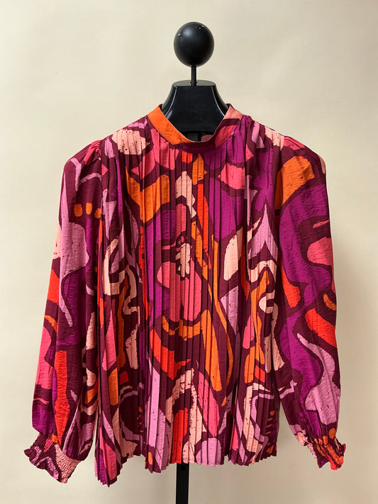 GEO PRINT MOCK NECK PLEATED BLOUSE