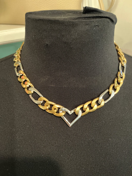 CHAIN WITH HEART