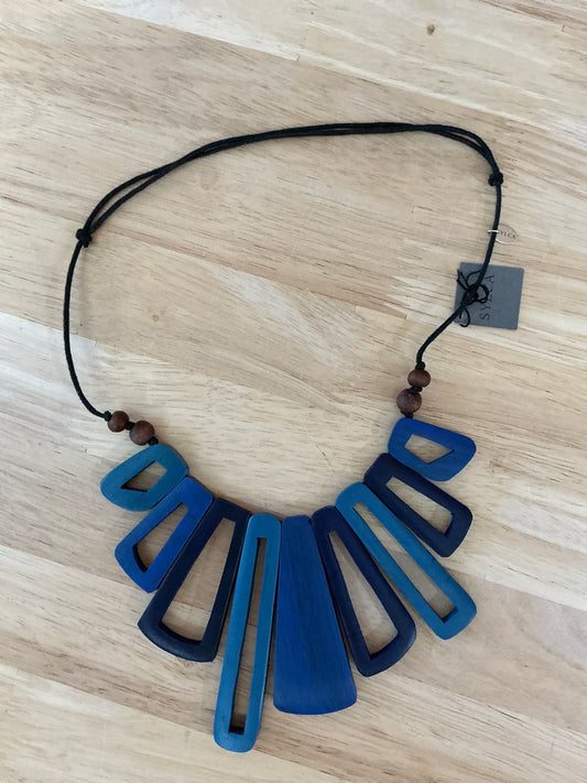 BLUE HUES BOHO BLOOM NCK