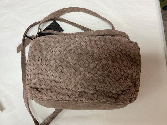 BASKETWEAVE CROSSBODY