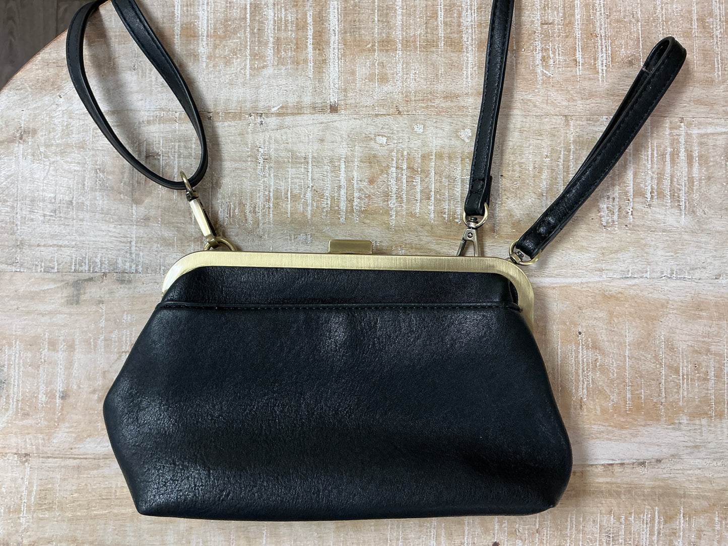 VIVIE CROSSBODY
