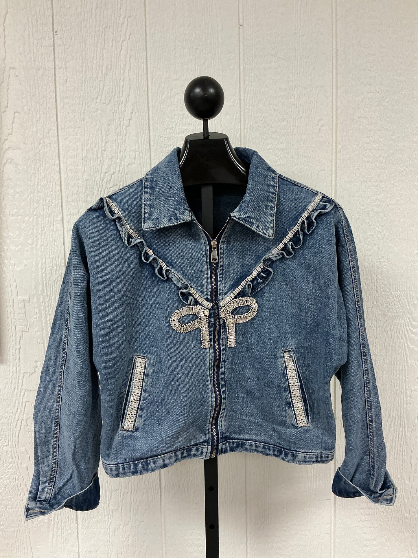 DENIM JKT W/SILVER BOW (QC4033