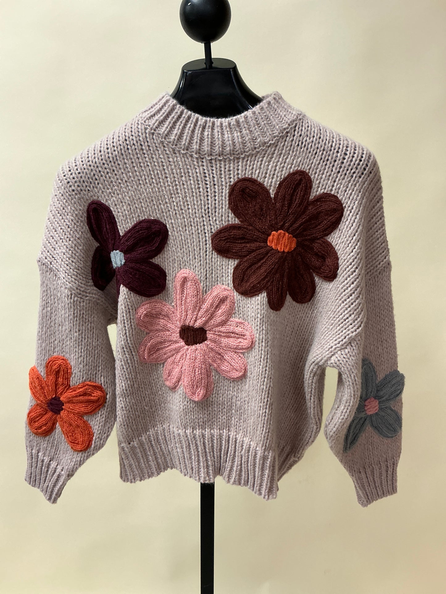 KNIT FLOWER HIGH NECK SWEATER