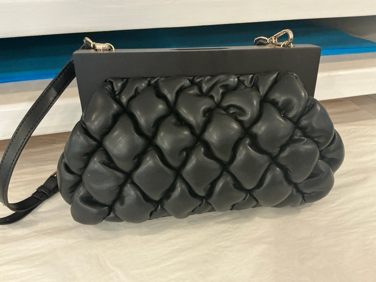 PUFFER HAND BAG