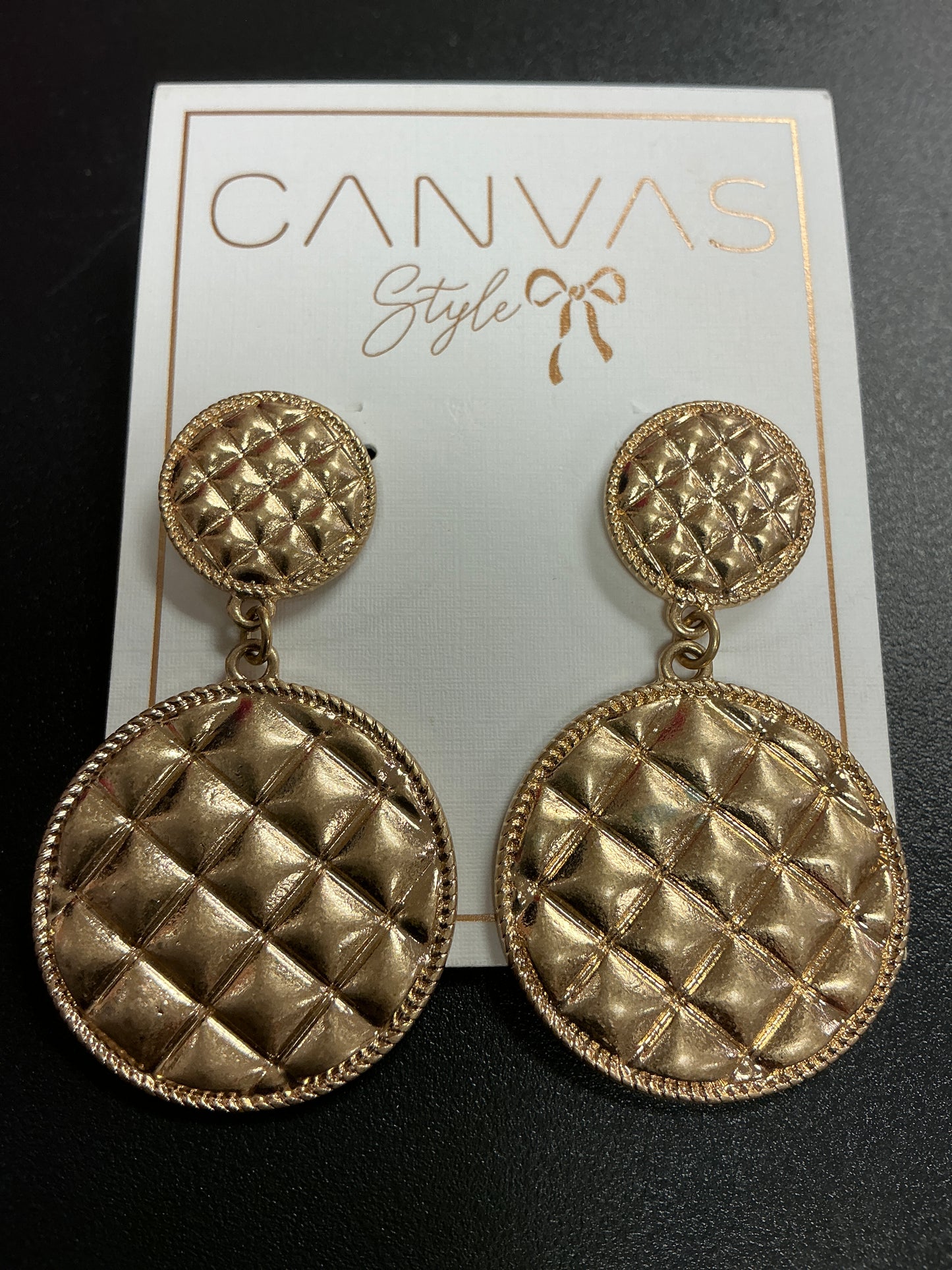 QUILTED DROP EARRING