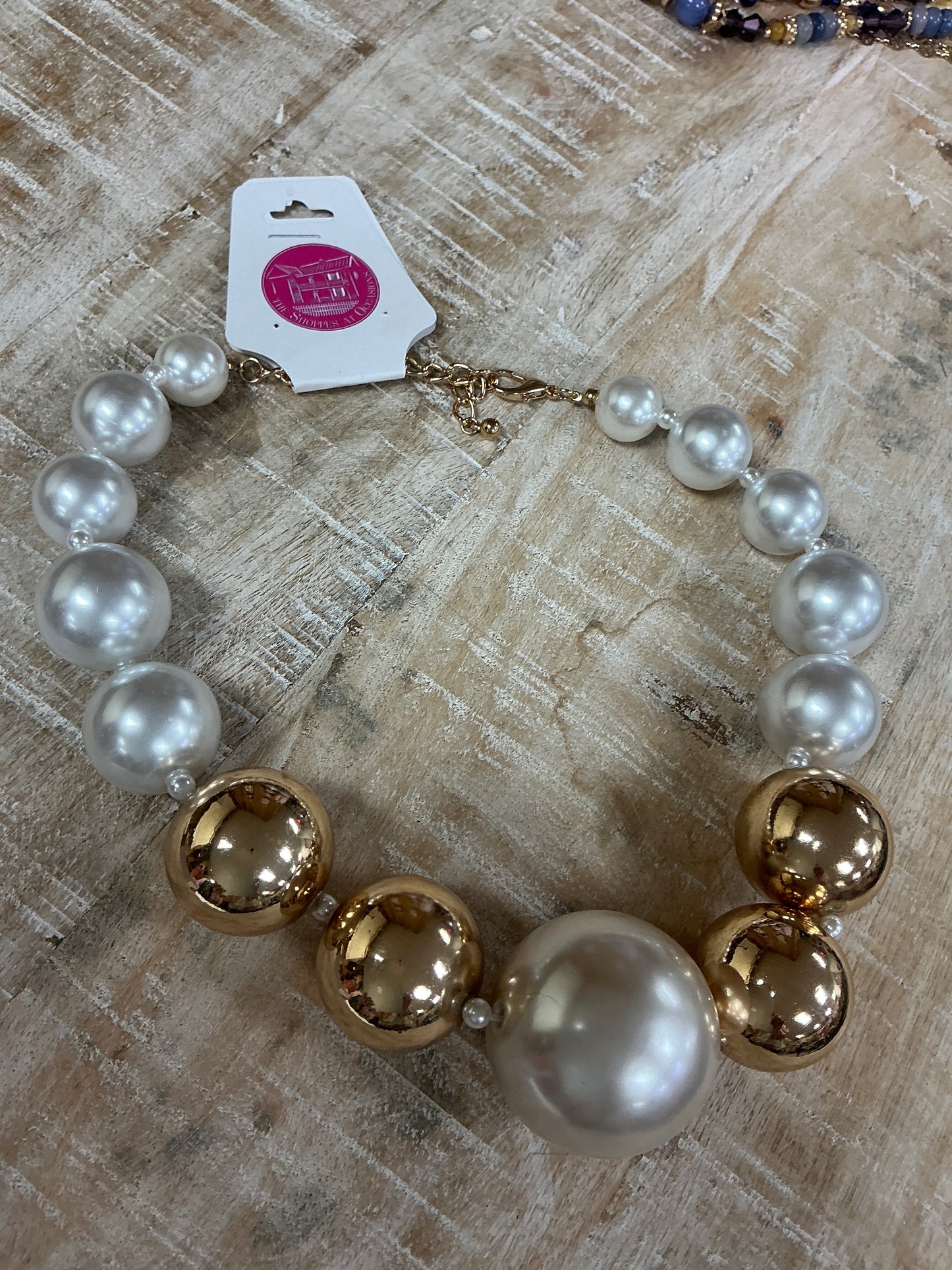 CHUNKY PEARL & CCB NECK