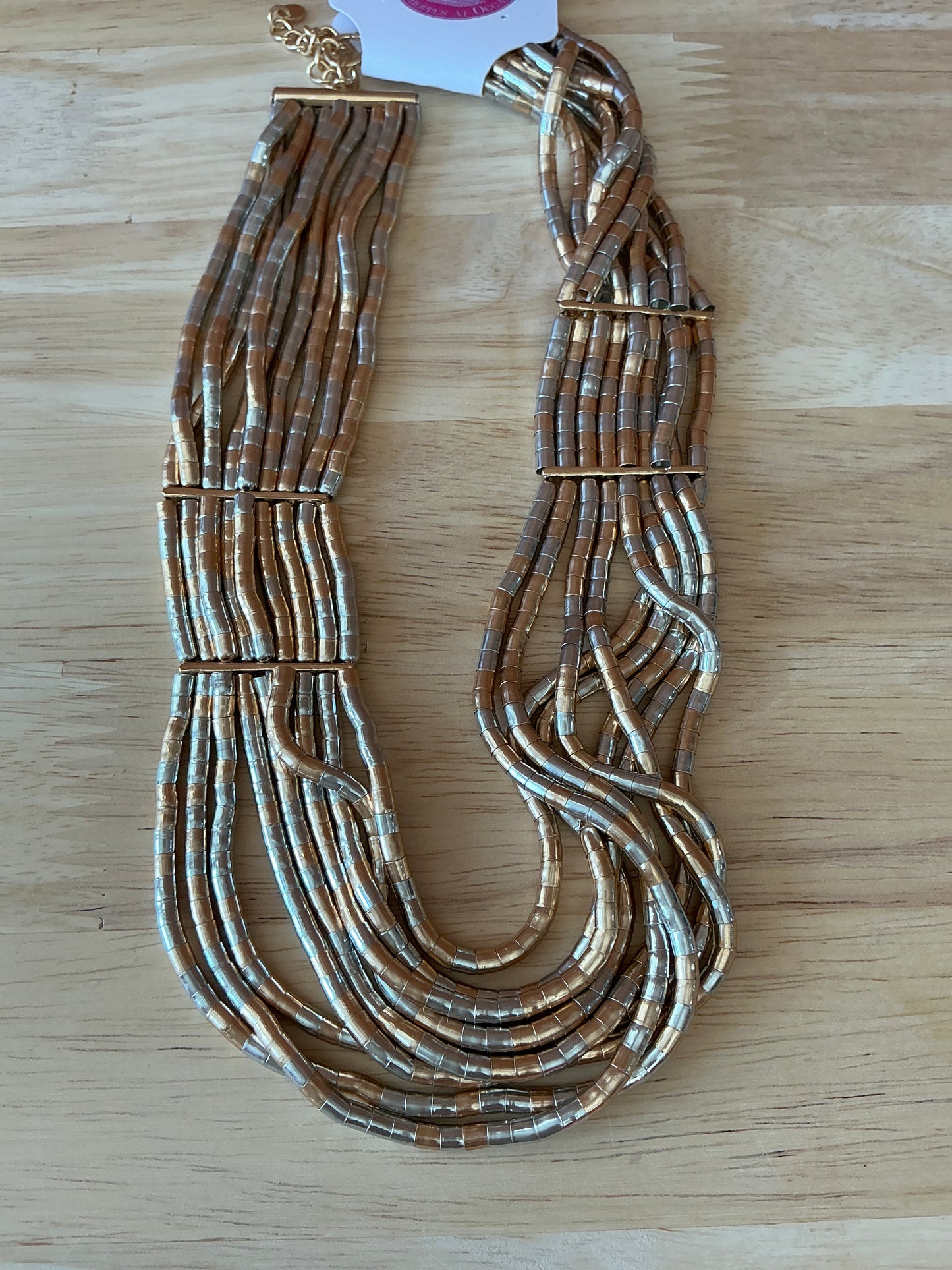 BOHO NECK