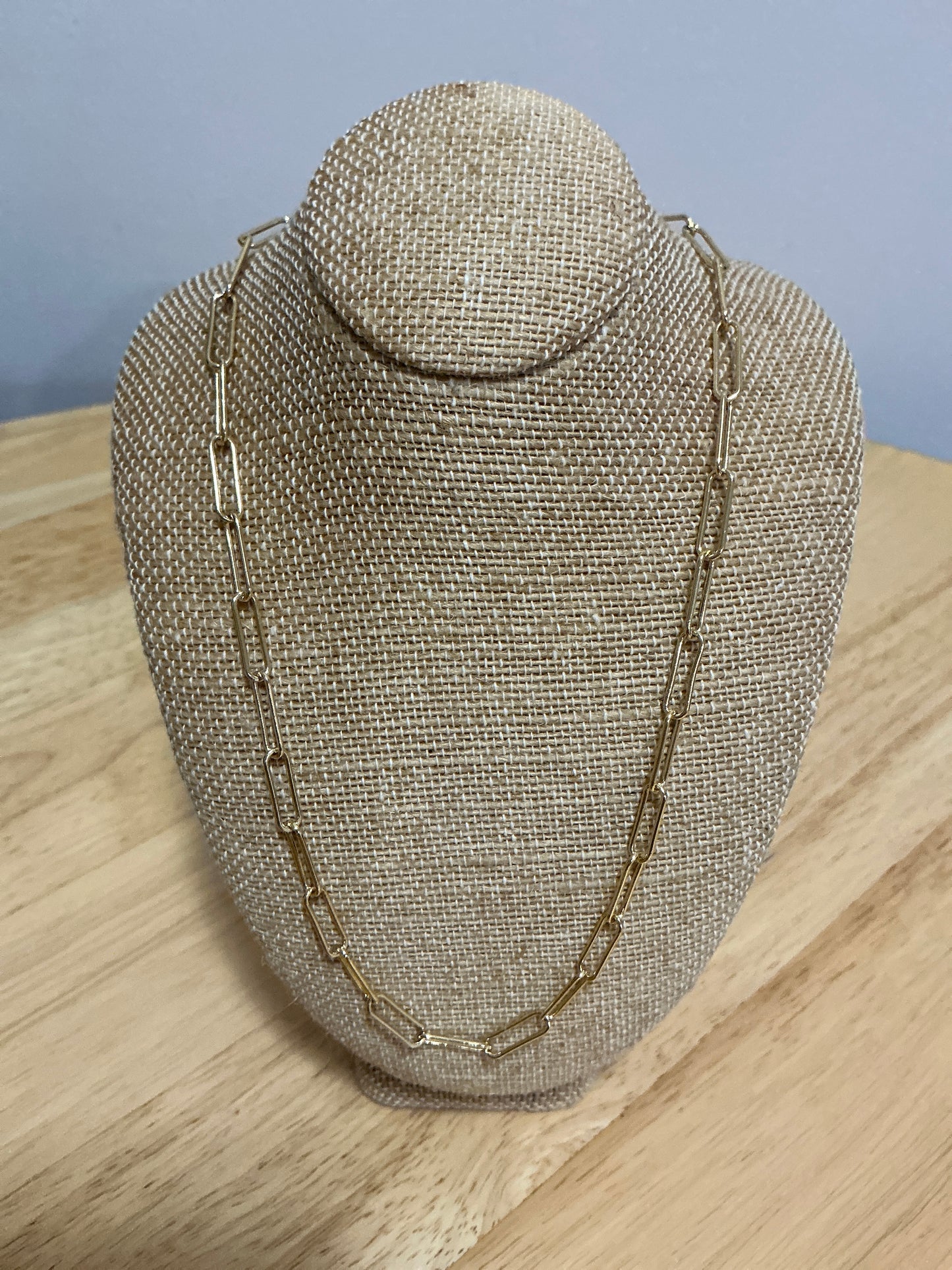 24" MED GOLD CHAIN LINK NECK