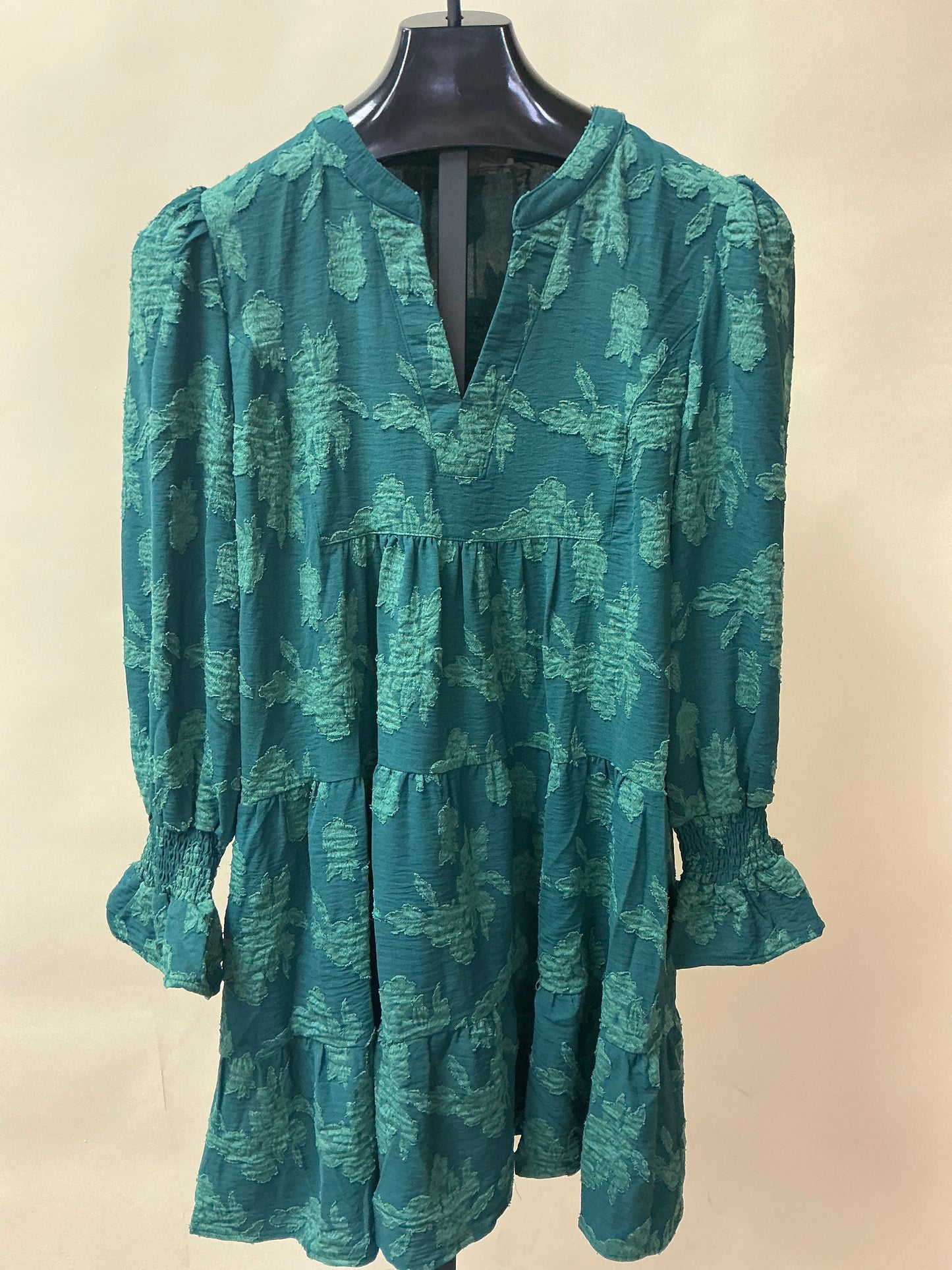 V-NCK/TIERED/LONG SLV DRESS