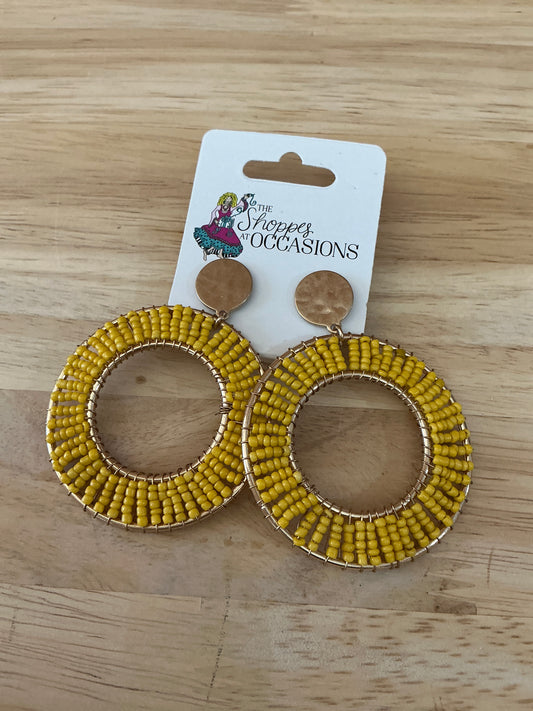 BEADED/GOLD EARRING